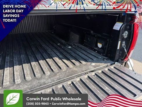 Used 2019 Toyota Tacoma TRD Sport AWD/4WD image 32