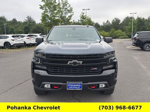 Used 2021 Chevrolet Silverado 1500 LT Trail Boss w/ Convenience Package II AWD/4WD image 2