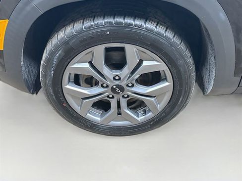Used 2024 Kia Seltos LX AWD/4WD image 29