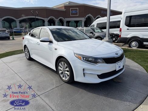 Used 2018 Kia Optima LX w/ 17" Alloy Wheels Package image 1