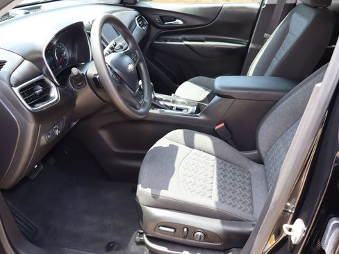 Used 2024 Chevrolet Equinox LT FWD image 15