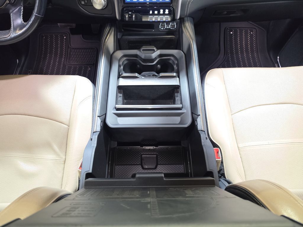 Used 2020 RAM 2500 Limited AWD/4WD image 18