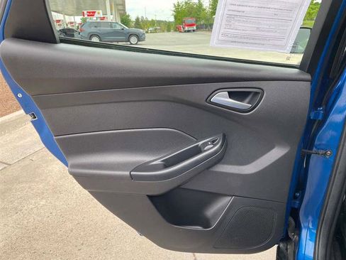 Used 2018 Ford Focus SE FWD image 85