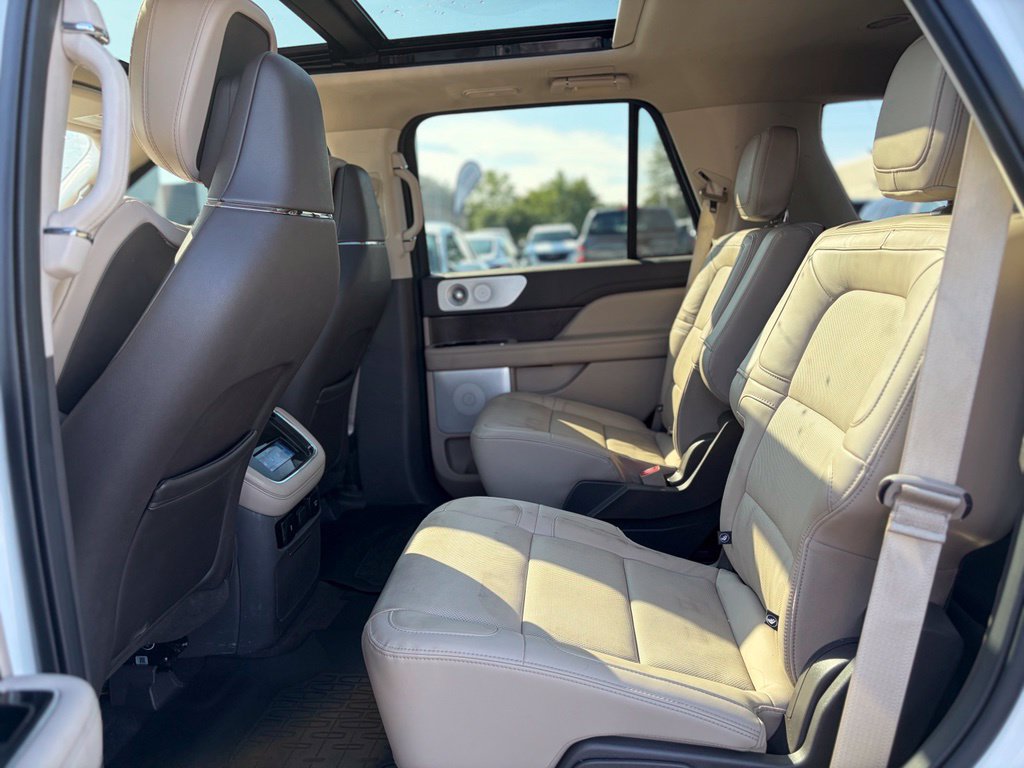 Used 2023 Lincoln Navigator Reserve AWD/4WD image 19