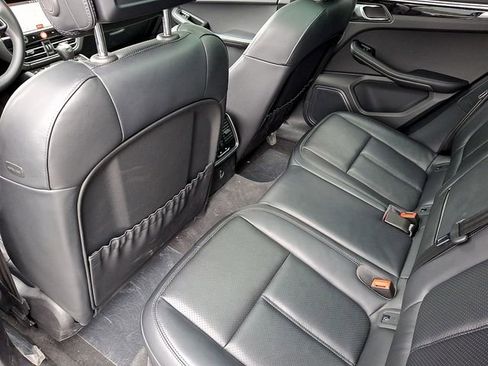 New 2025 Porsche Macan image 13