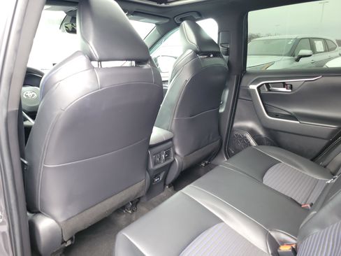 Certified 2022 Toyota RAV4 XSE AWD/4WD image 11
