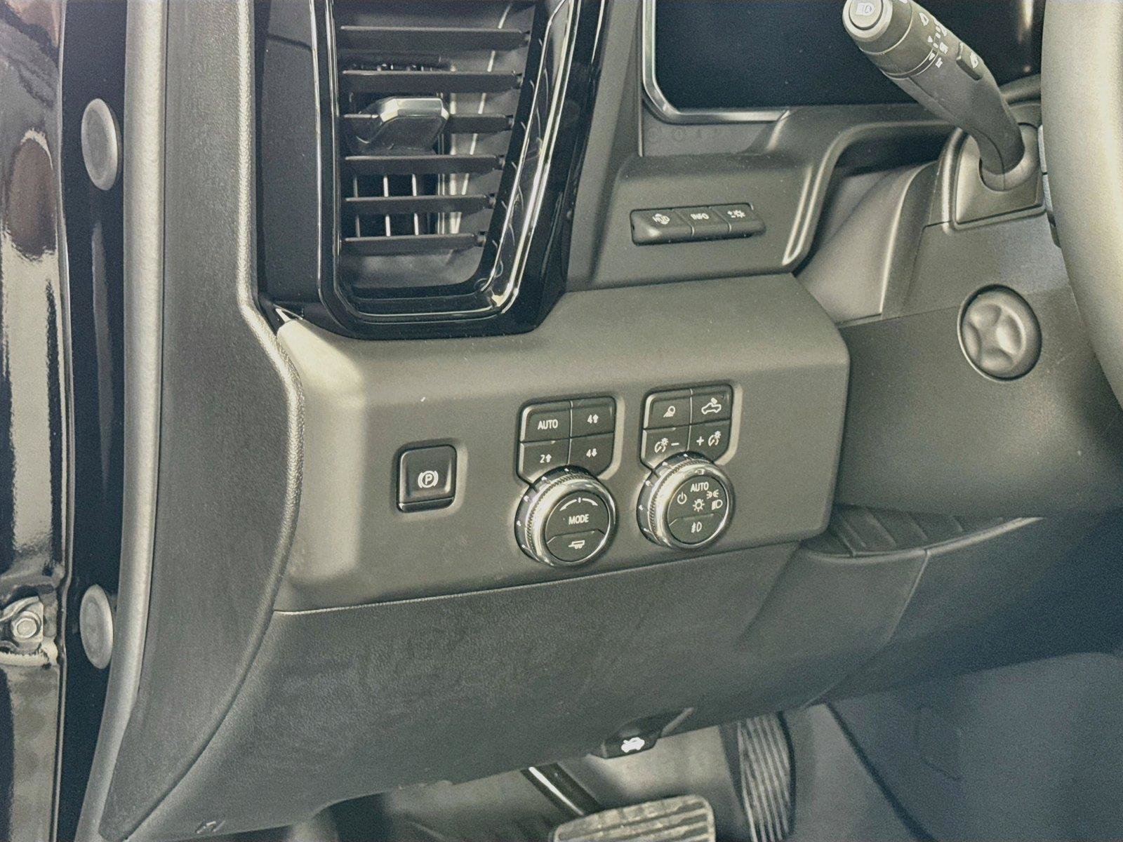 New 2026 GMC Sierra 1500 AT4 w/ AT4 Premium Package AWD/4WD image 4