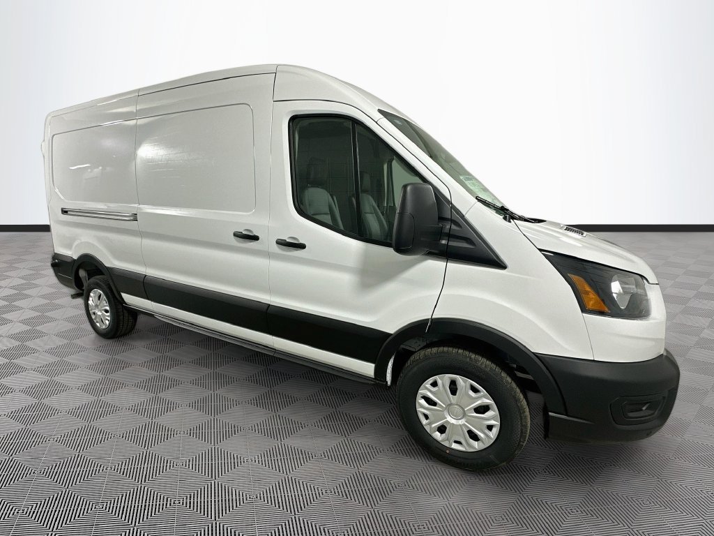 New 2027 Ford Transit 250 148 Medium Roof RWD image 4