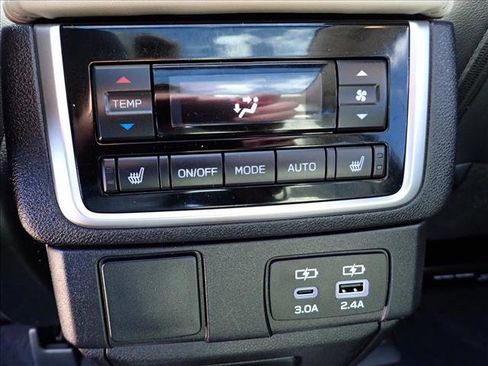 Used 2023 Subaru Ascent Limited w/ Technology Package image 11
