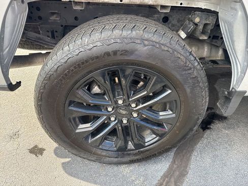 Used 2024 Ford F150 Lariat AWD/4WD image 28