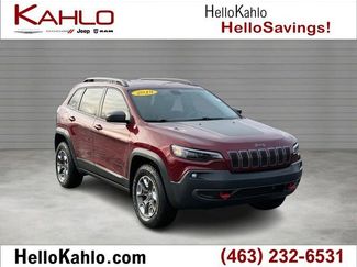 Used 2019 Jeep Cherokee Trailhawk w/ Cold Weather Group video 1