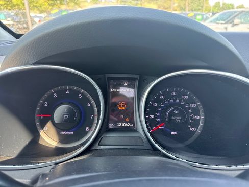 Used 2016 Hyundai Santa Fe SE w/ Option Group 03 AWD/4WD image 38