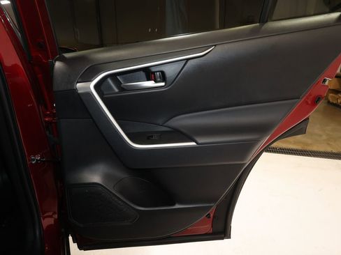 Used 2025 Toyota RAV4 XLE image 19
