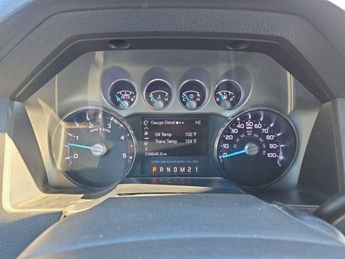 Used 2015 Ford F350 Lariat image 22