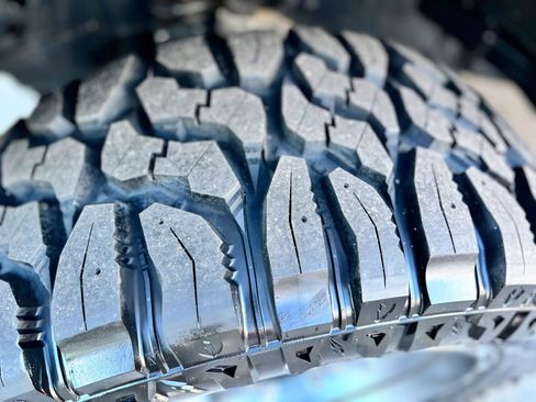 Used 2015 Ford F150 XLT w/ Equipment Group 302A Luxury image 12