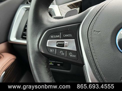 Used 2025 BMW X5 xDrive50e image 17