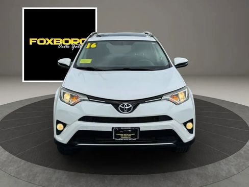 Used 2016 Toyota RAV4 XLE AWD/4WD image 2