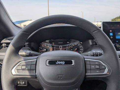 New 2026 Jeep Compass Latitude AWD/4WD image 24