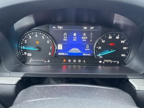 Used 2022 Ford Explorer XLT w/ Equipment Group 202A image 29