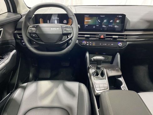 New 2026 Kia Sportage EX w/ EX Panorama Roof Package FWD image 9