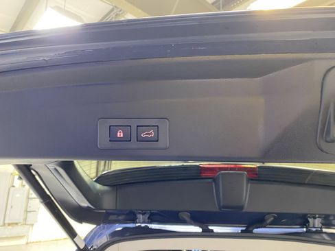 Used 2025 Subaru Ascent Touring w/ Popular Package #2 image 33