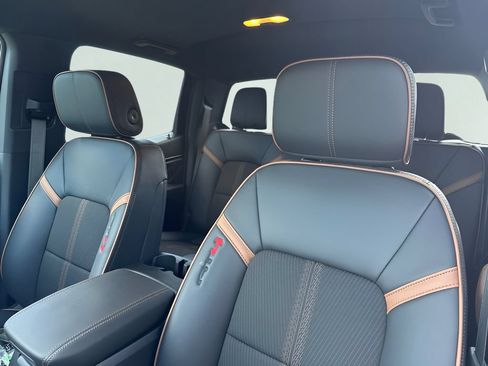 New 2026 GMC Canyon AT4 AWD/4WD image 10