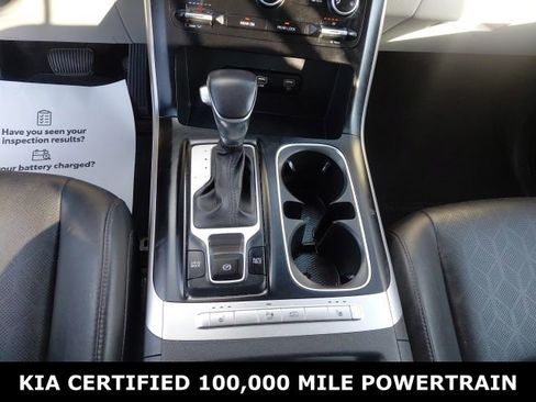 Used 2024 Kia Carnival LX image 13