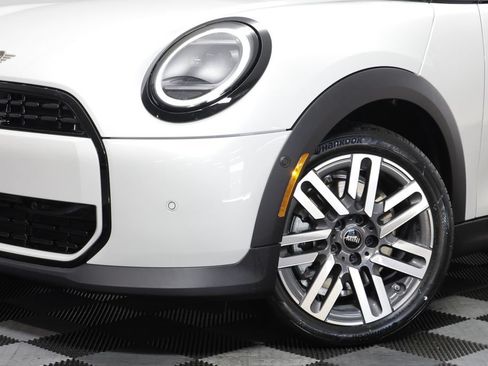 New 2026 MINI Cooper 4-Door Hardtop FWD image 4