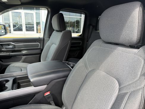 Used 2022 RAM 1500 Big Horn AWD/4WD image 17