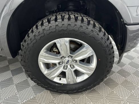 Used 2018 Ford F150 Platinum w/ Equipment Group 701A Luxury AWD/4WD image 14