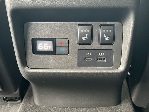 Used 2021 Nissan Rogue Platinum image 28