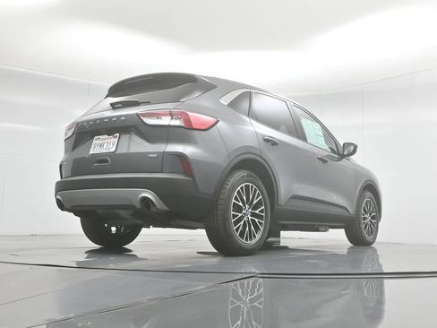 Used 2021 Ford Escape SE image 51