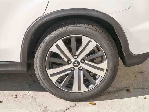 Used 2021 Mitsubishi Outlander Sport SE image 6