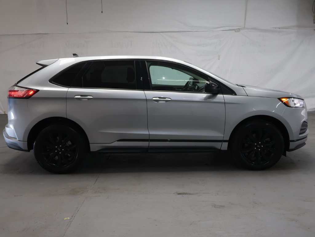 Used 2024 Ford Edge SE w/ Black Appearance Package AWD/4WD image 8