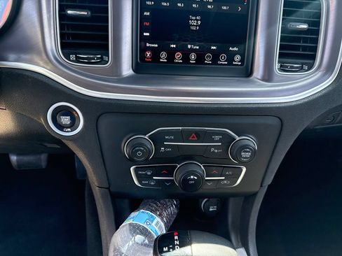 Used 2022 Dodge Charger SXT RWD image 19