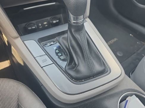 Used 2018 Hyundai Elantra SEL image 27