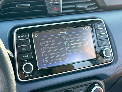 Used 2024 Nissan Versa SV w/ Trunk Package image 8