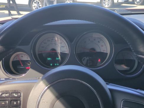 Used 2014 Dodge Challenger R/T image 28