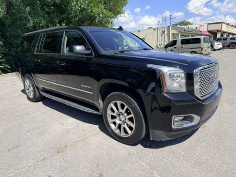 Used 2015 GMC Yukon XL Denali w/ Open Road Package RWD image 3