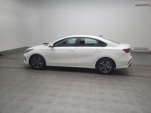 Used 2024 Kia Forte LXS FWD image 3