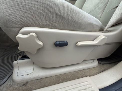 Used 2013 Chevrolet Silverado 1500 LT image 27