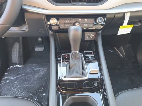 New 2026 Jeep Compass Limited image 15