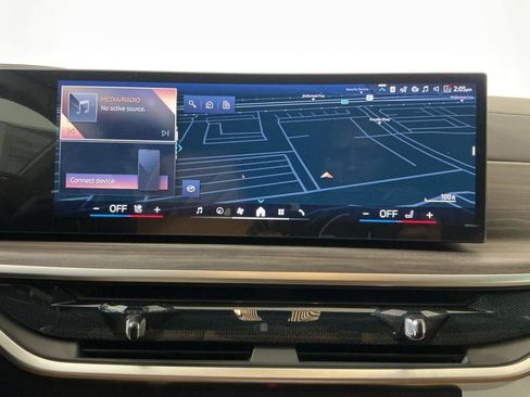 New 2026 BMW X5 xDrive50e w/ Executive Package AWD/4WD image 11