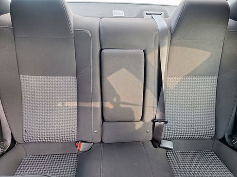 Used 2022 Dodge Challenger GT image 27