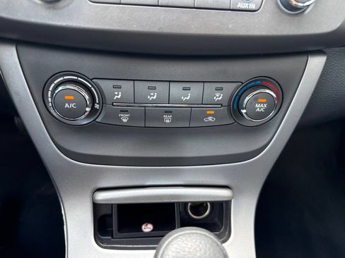 Used 2013 Nissan Sentra SV FWD image 18