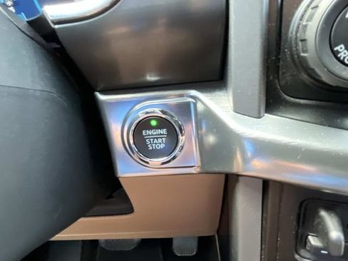 Used 2021 Ford F150 Lariat w/ Equipment Group 502A High RWD image 38