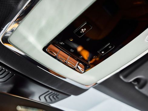 Used 2020 Rolls-Royce Cullinan AWD/4WD image 88