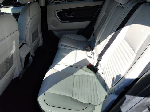 Used 2017 Land Rover Discovery Sport HSE image 35