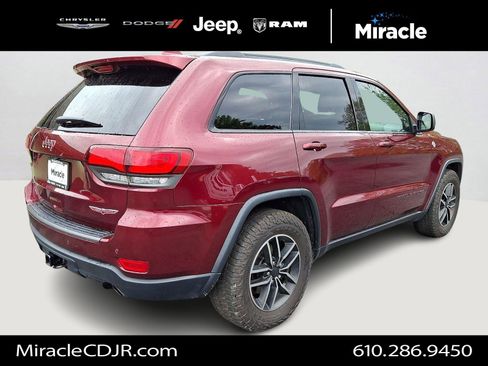 Used 2019 Jeep Grand Cherokee Trailhawk w/ Trailhawk Luxury Group AWD/4WD image 6