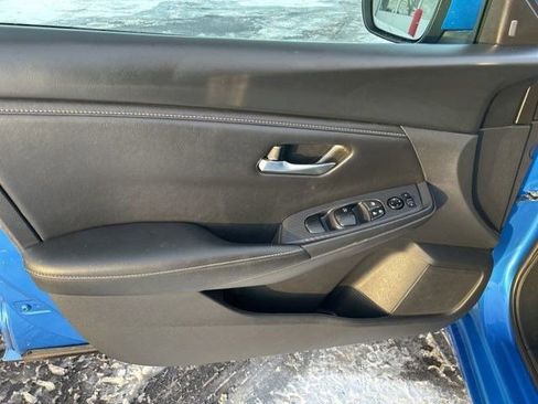 Used 2024 Nissan Sentra SV image 11